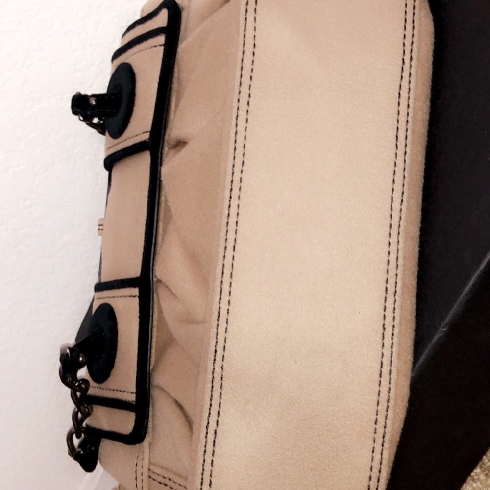 Fendi Handbag - Picture 5 of 7